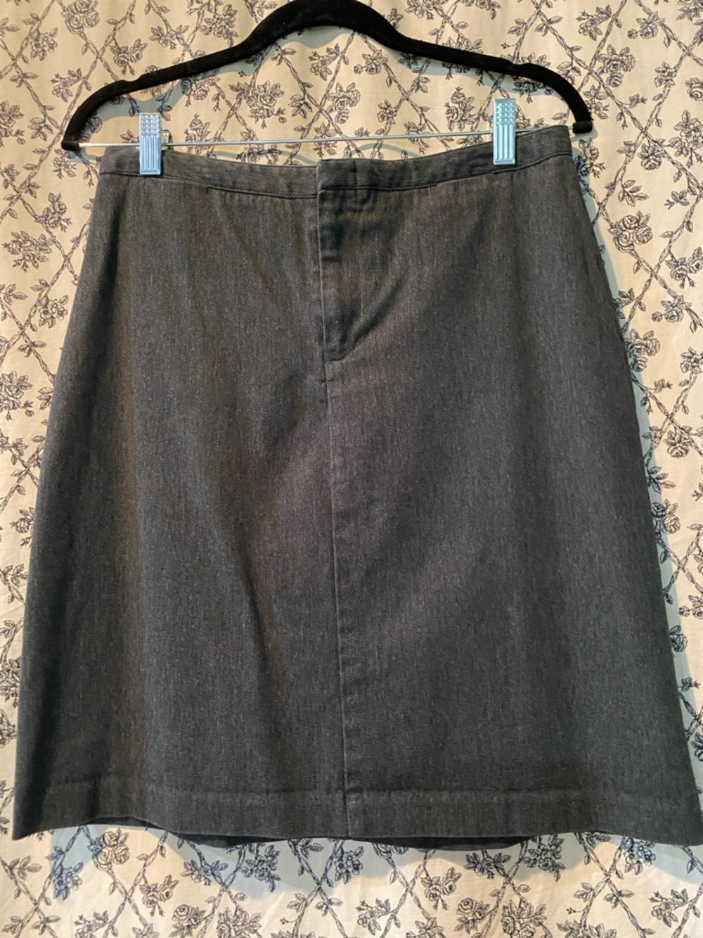 Dockers Dark Gray A-Line Skirt - Picture 1 of 5